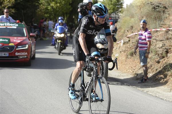 El cmapeón del Tour cedió tiempo en la 1° llegada de montaña