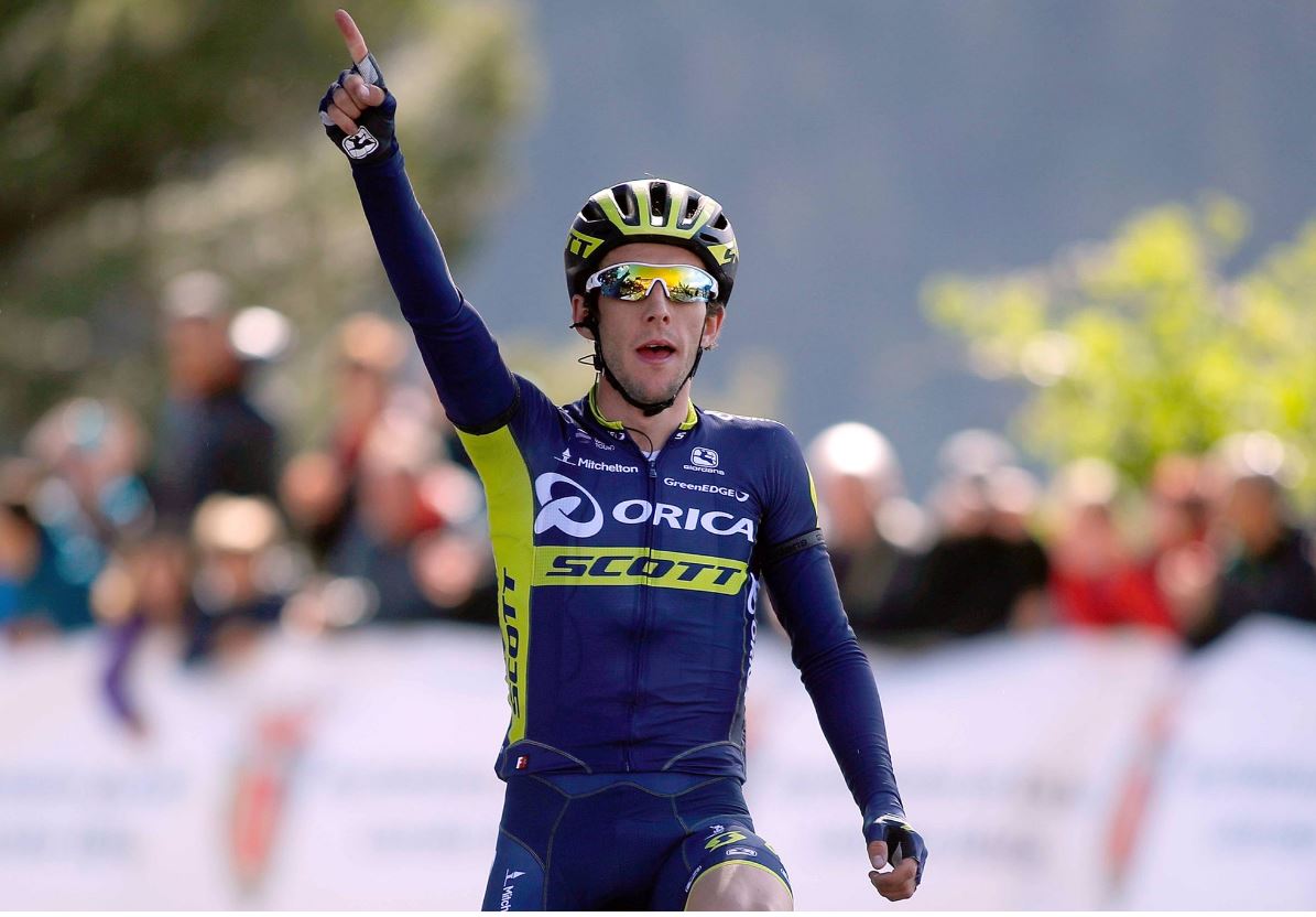 Simon Yates supera a Porte y es el nuevo líder del Tour de Romandía