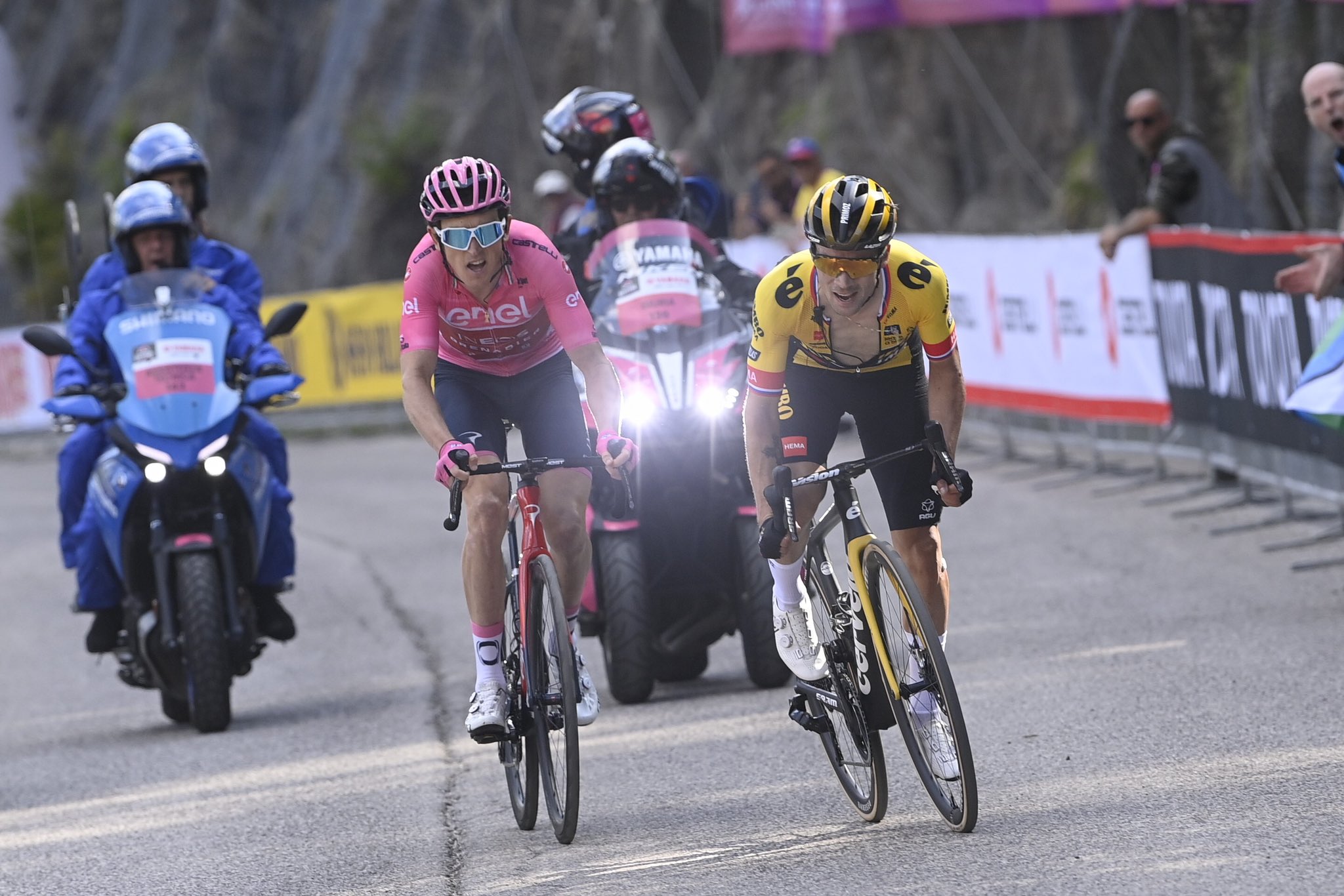 Roglič passes Almeida in the general classification and Thomas continues to lead – International Cycling